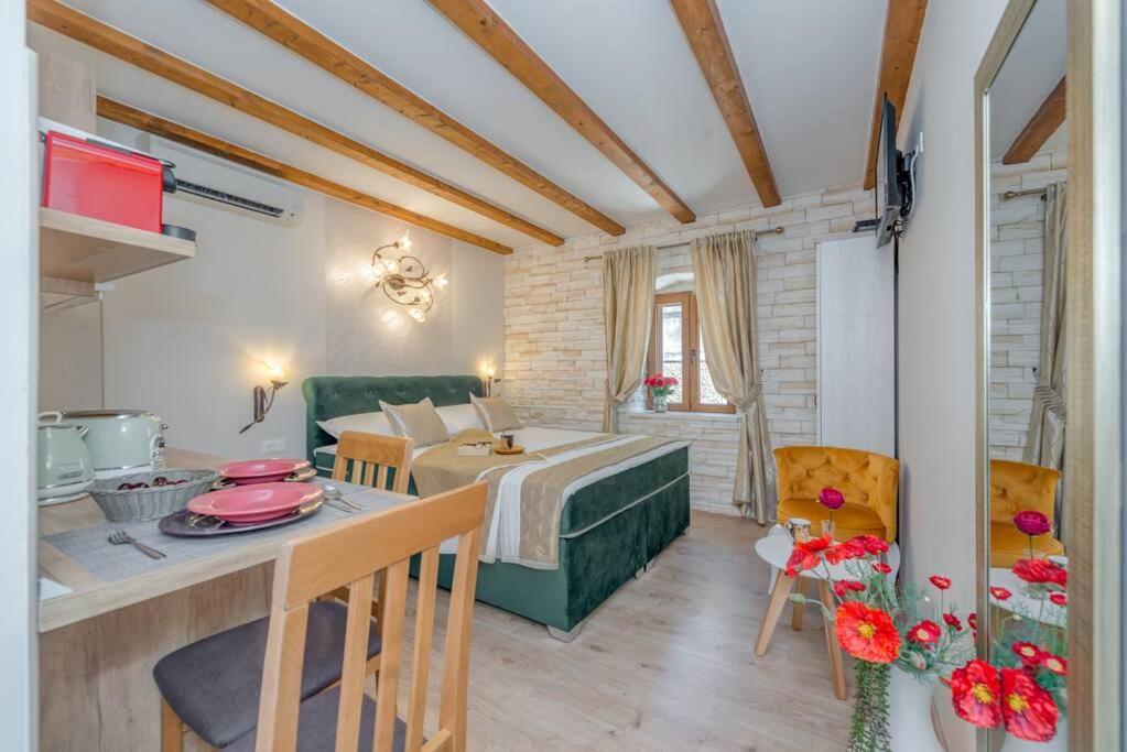 Diva 1,Stylish Old Town Studio Apartment Near Beach Split Exterior foto