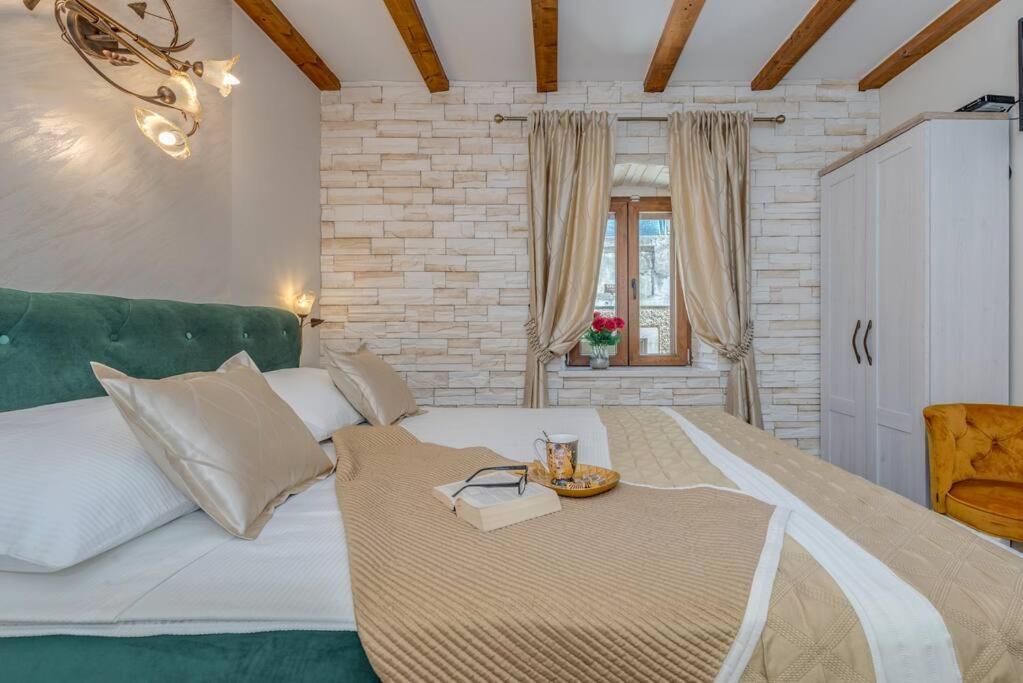 Diva 1,Stylish Old Town Studio Apartment Near Beach Split Exterior foto